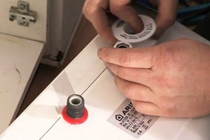 Khắc phục những sự cố thường gặp của máy nước nóng - 4 huong-dan-mua-may-nuoc-nong-4