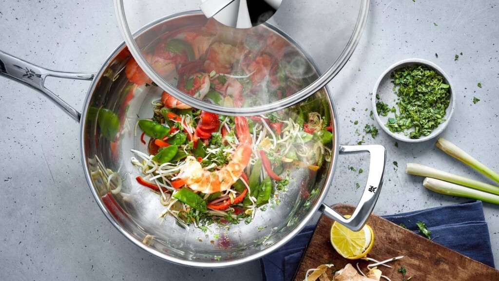 Chảo Zwilling Wok có nắp (32 cm) - 8 Chao Zwilling Wok Co Nap 32cm